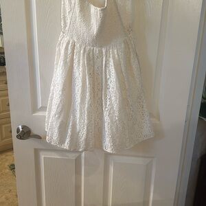 Lilly Pulitzer style 22116 White Spaghetti Strap Sundress sweet shaped bust